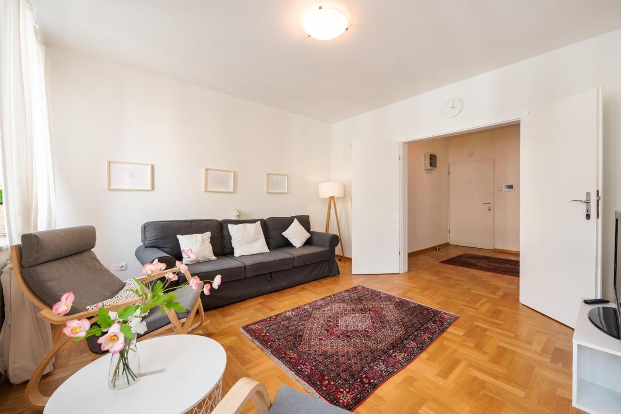 New Town Spacious Apartment Варшава Екстер'єр фото