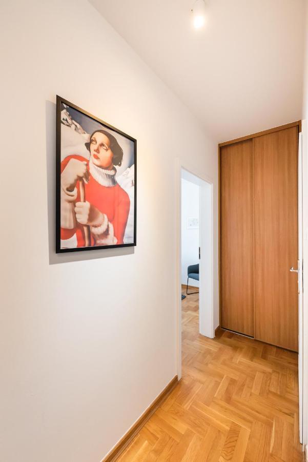 New Town Spacious Apartment Варшава Екстер'єр фото