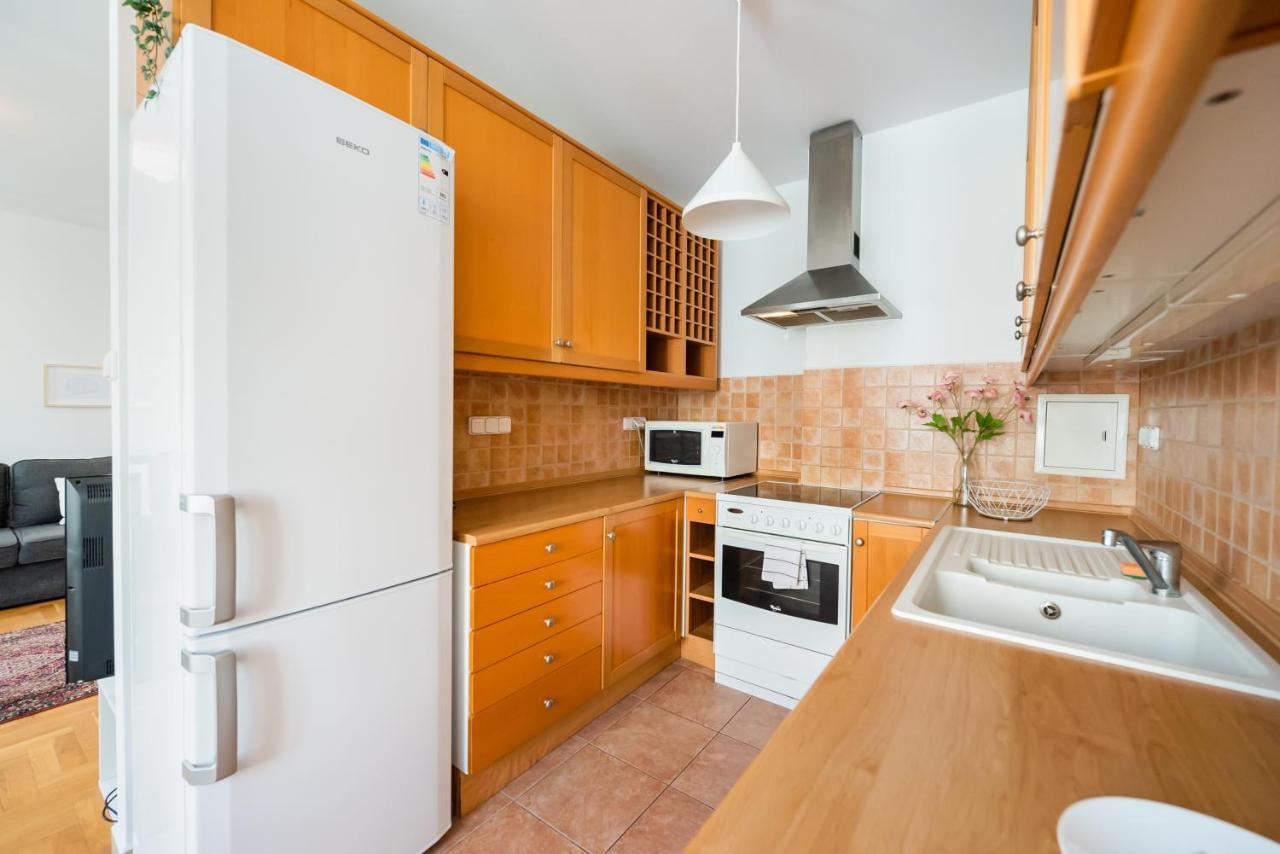 New Town Spacious Apartment Варшава Екстер'єр фото